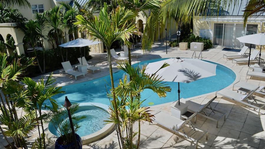 Bungalows at Windsong on the Reef