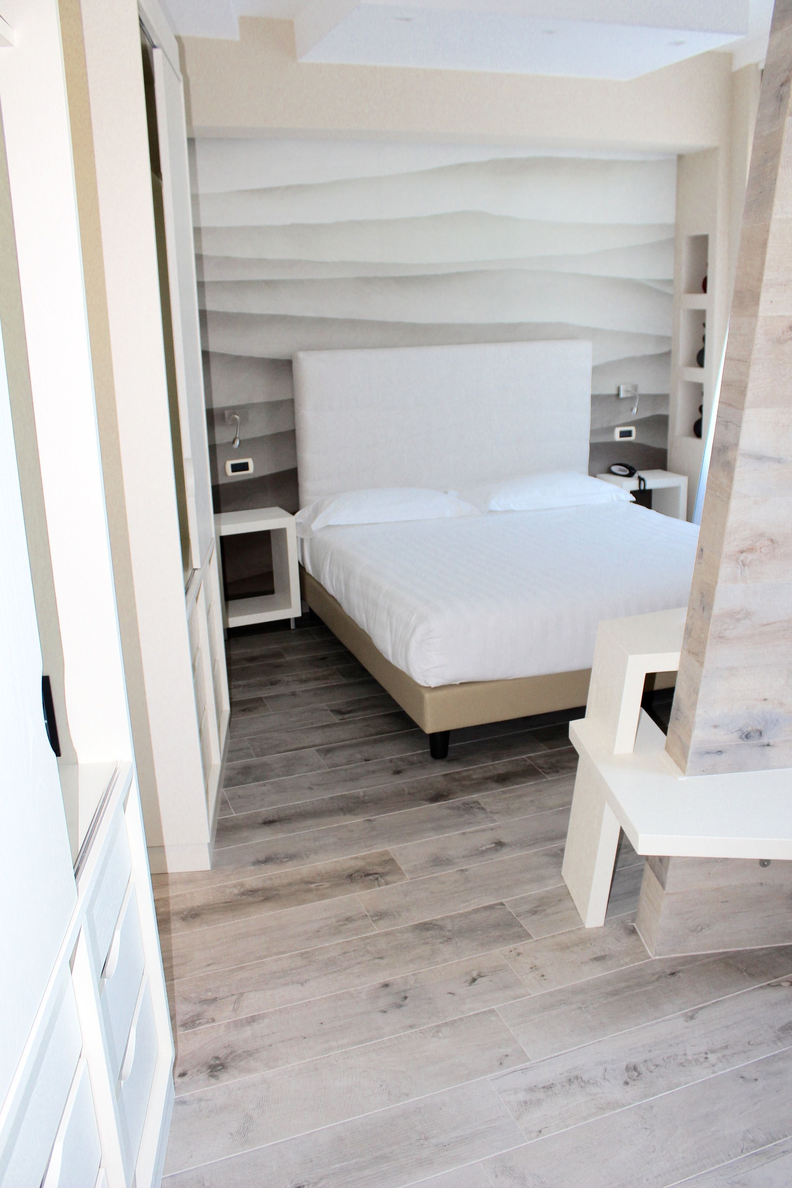 deluxe double room, non smoking, sea view | 1 bedroom, premium bedding, down duvets, memory-foam beds