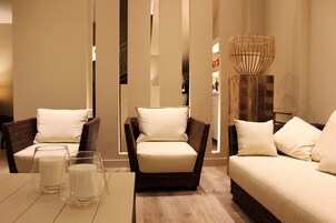 Sala de estar en el lobby