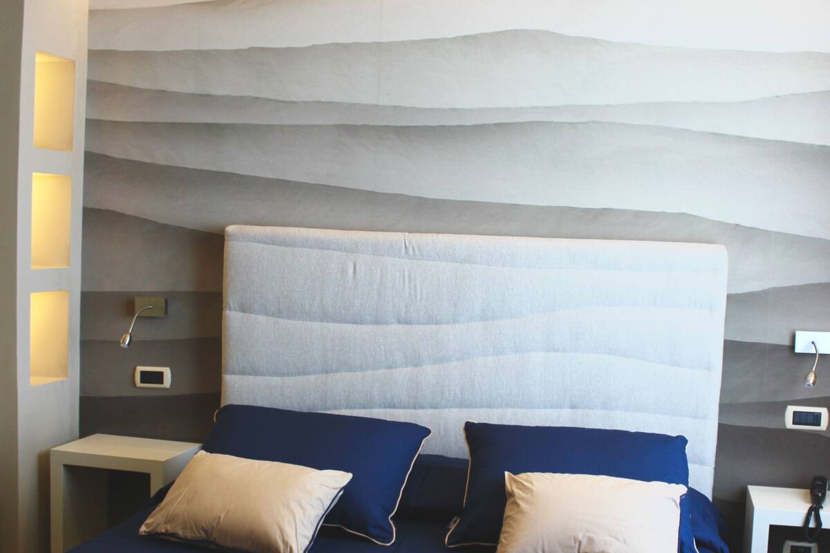 deluxe double room, non smoking, sea view | 1 bedroom, premium bedding, down duvets, memory-foam beds