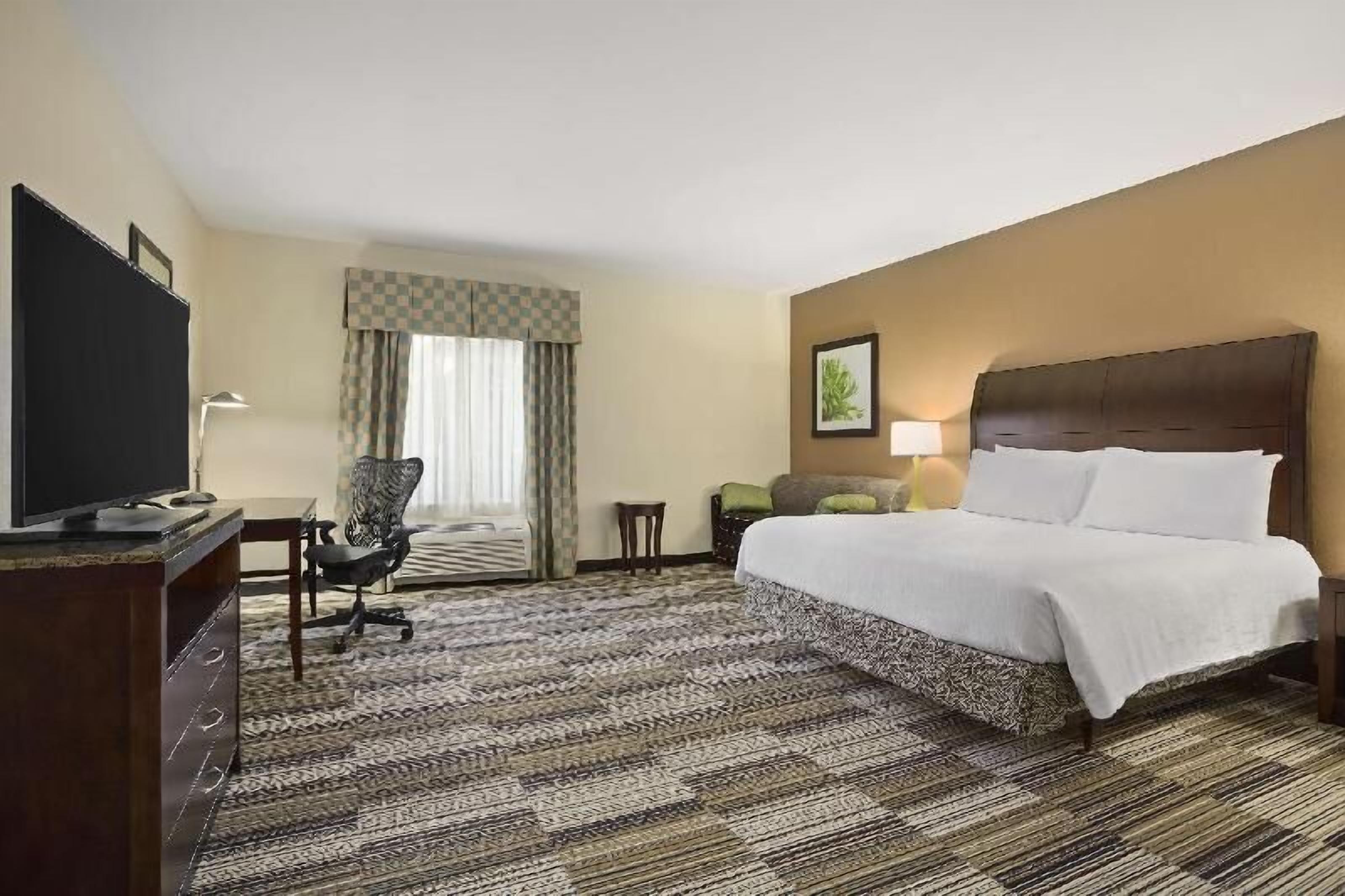 Hypo-allergenic bedding, Select Comfort beds, desk, iron/ironing board