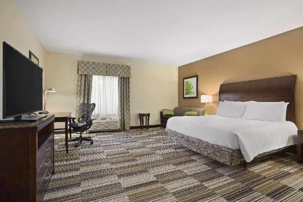 Hypo-allergenic bedding, Select Comfort beds, desk, iron/ironing board