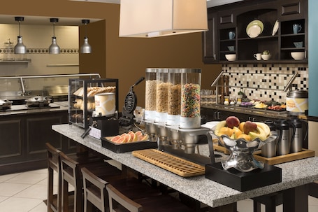 Daily cooked-to-order breakfast (USD 9.95 per person)