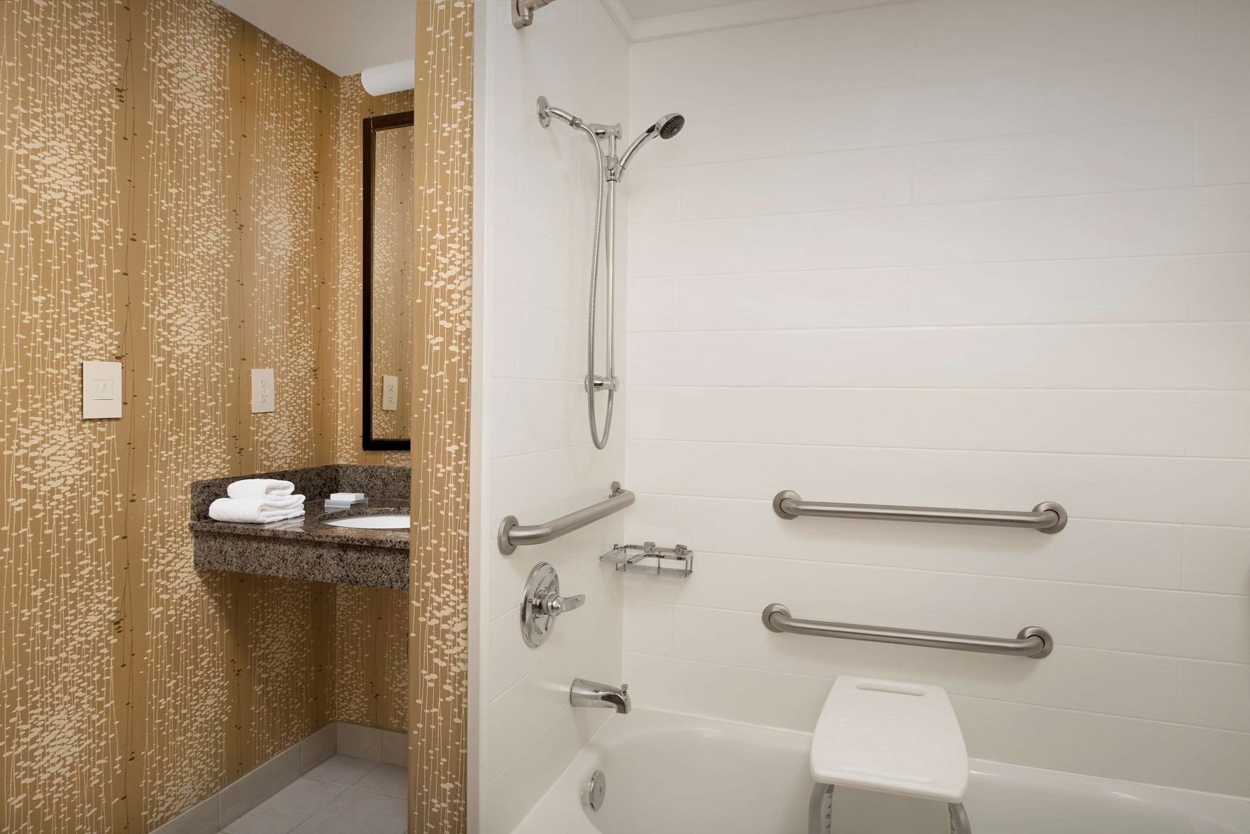 Bathroom | Free toiletries, hair dryer, towels