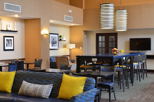 Hampton Inn & Suites Madisonville