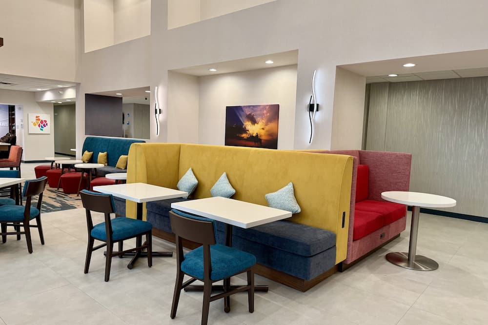 Hampton Inn & Suites Houston - Rosenberg