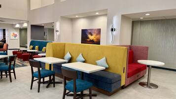 Coin salon dans le hall