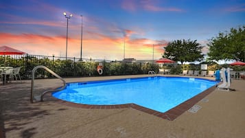 Outdoor pool, open 7 AM to 9 PM, pool umbrellas, sun loungers