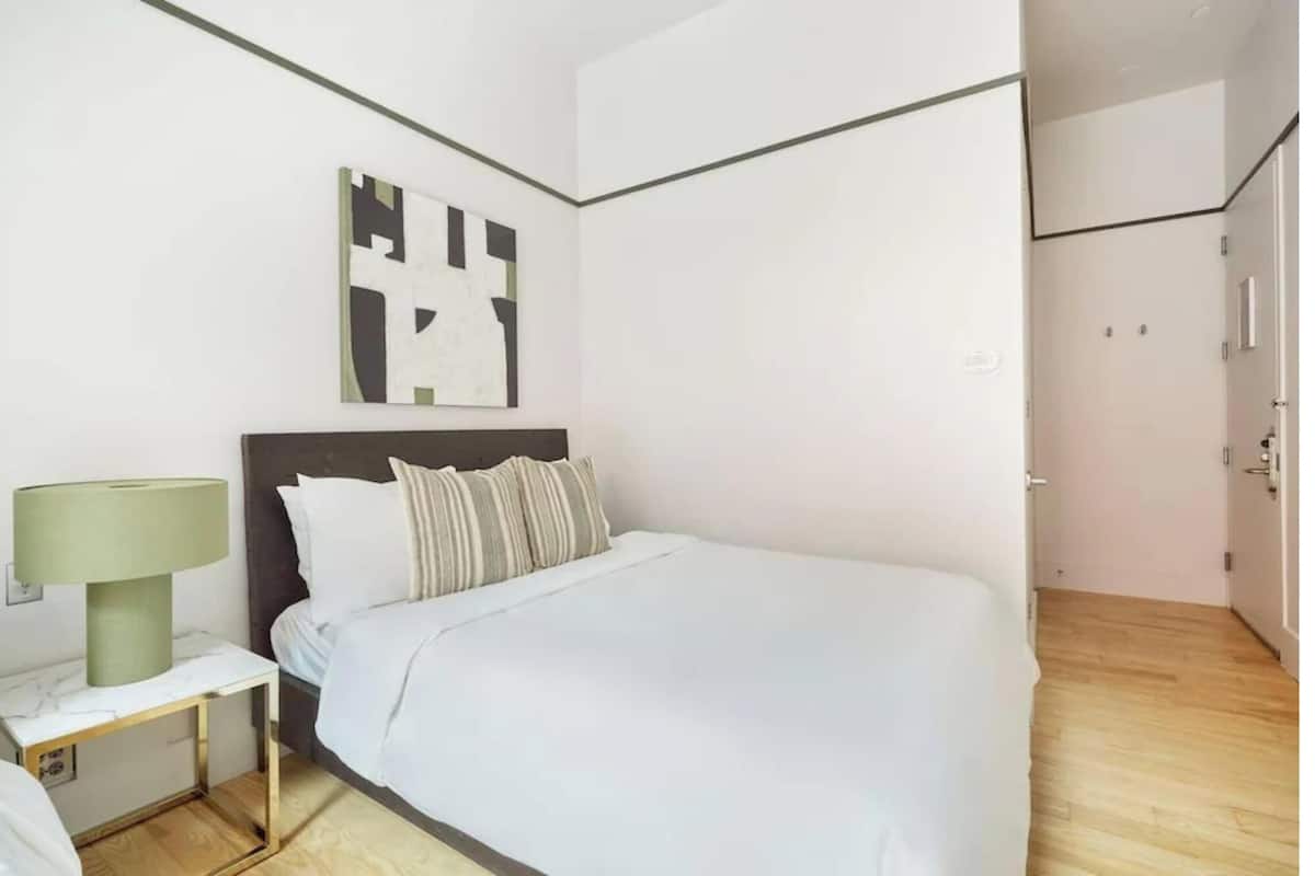 Room, 1 Queen Bed, Non Smoking