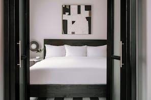 Acesso grátis à internet com fio, roupa de cama, despertadores