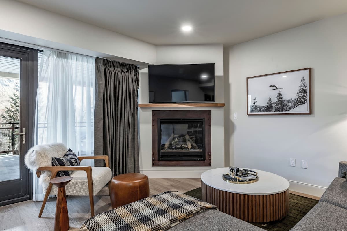 Premium bedding, individually decorated, soundproofing