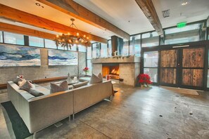 Interior - Main & SKY (Park City)