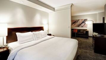 Studio, 1 King Bed with Sofa bed, Non Smoking | Premium bedding, pillow-top beds, desk, blackout curtains