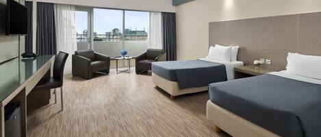 Minibar, in-room safe, desk