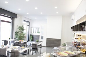 Breakfast meal - Hotel Siro (Milan)