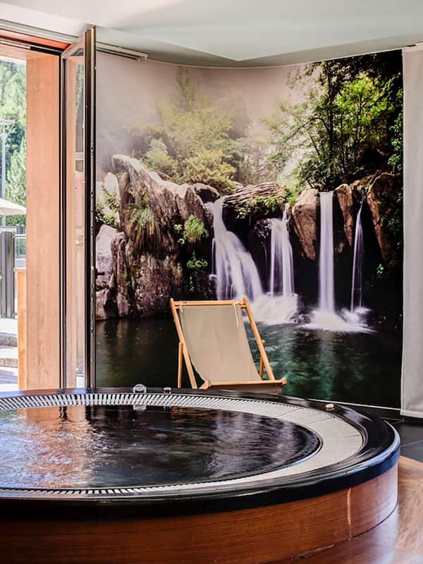 Sauna, hot tub, steam room, body treatments, body wraps, body scrubs