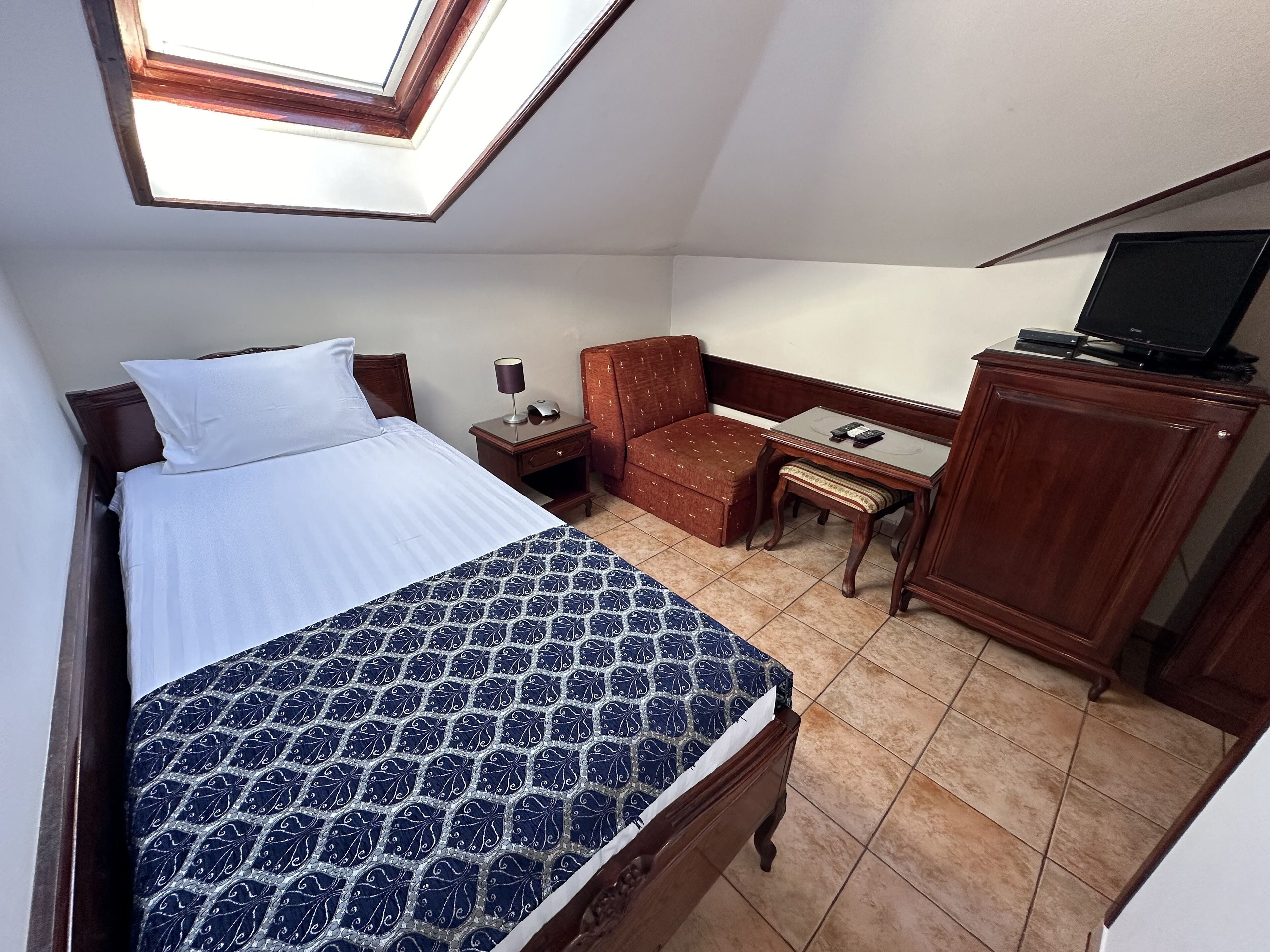 standard single room | in-room safe, individually decorated, soundproofing, iron/ironing board