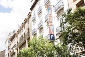 Fachada de la propiedad