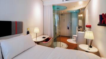 Premium bedding, pillow-top beds, in-room safe, desk