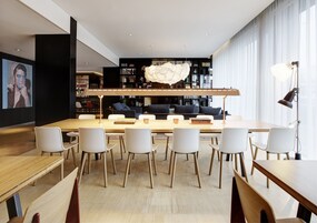 Sala de estar en el lobby