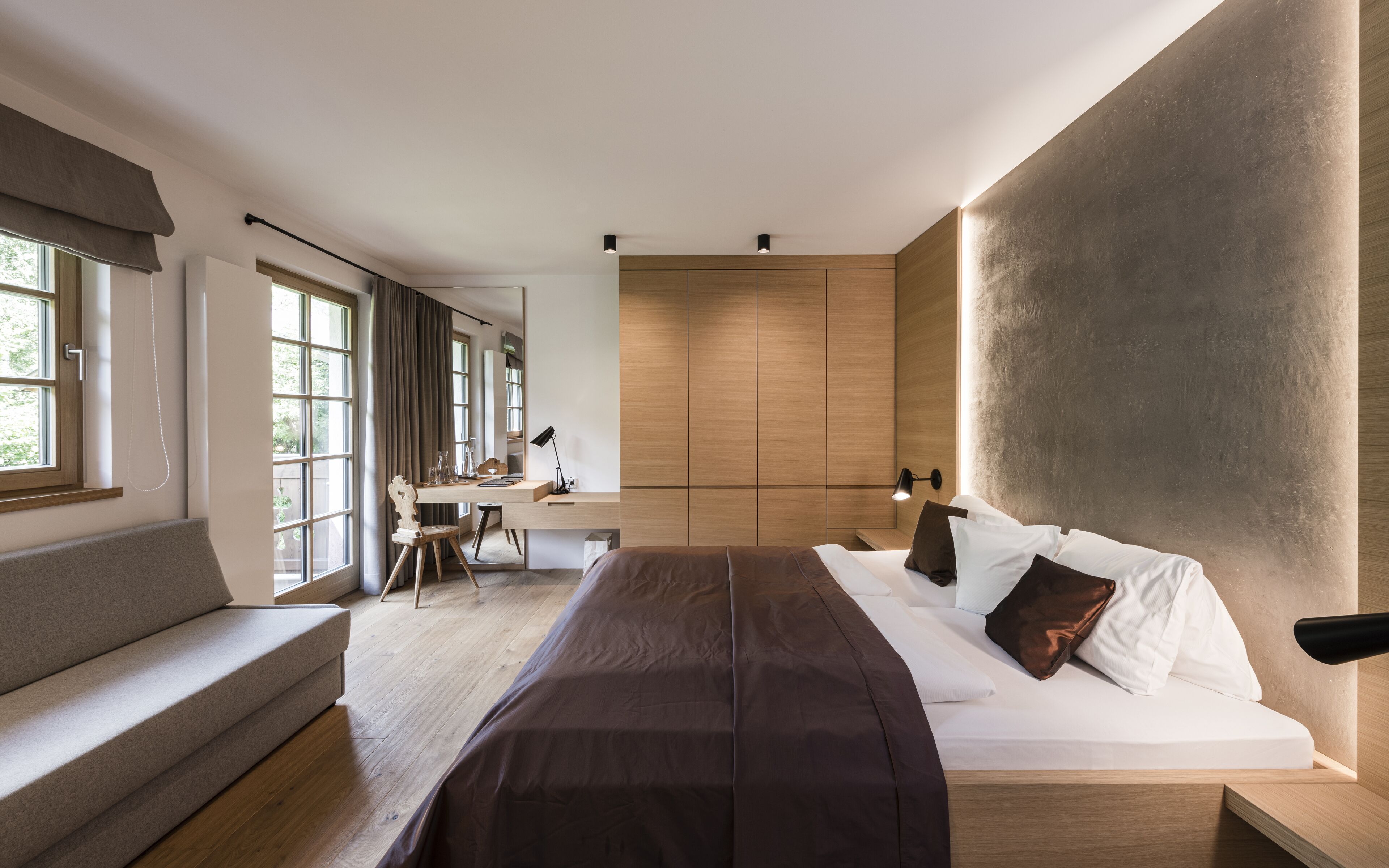 superior double room, 1 double bed | hypo-allergenic bedding, in-room safe, desk, soundproofing