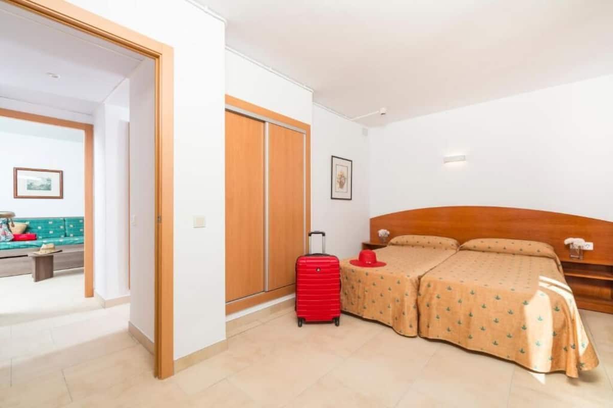 In-room safe, blackout drapes, cribs (free), WiFi (free)