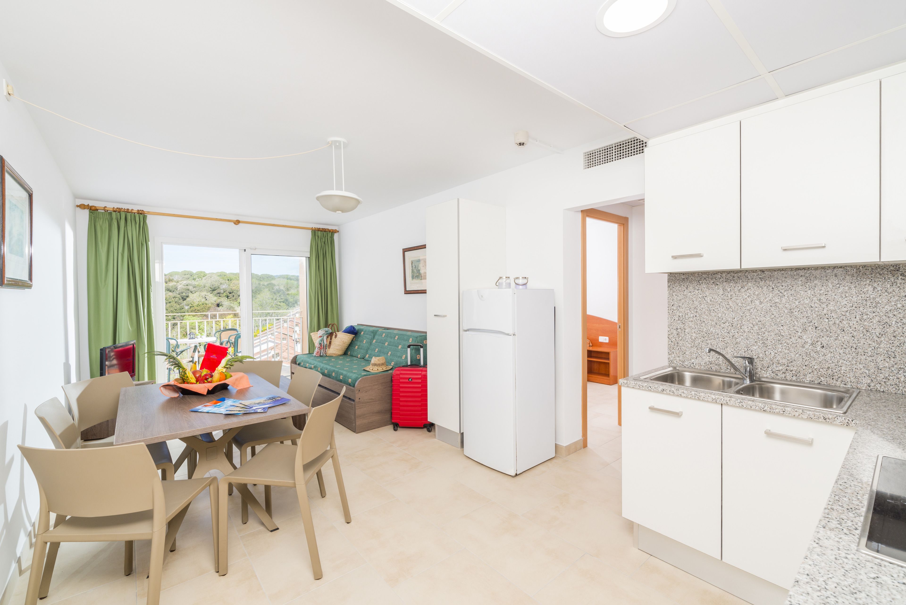 Apartment, 2 Bedrooms | Private kitchen | Fridge, microwave, oven, cookware/dishes/utensils