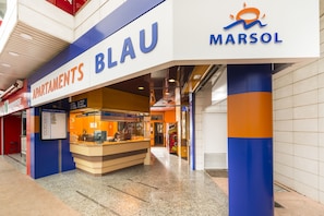 Property entrance - Apartaments Blau (Lloret de Mar)