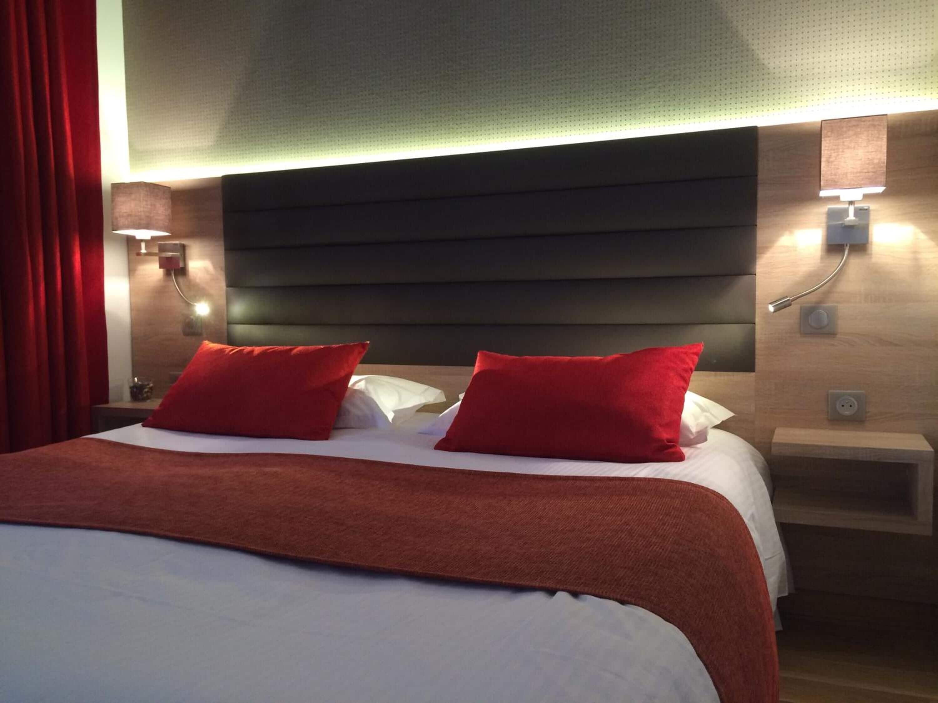 comfort double room | in-room safe, desk, blackout curtains, soundproofing