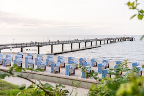 ชายหาด