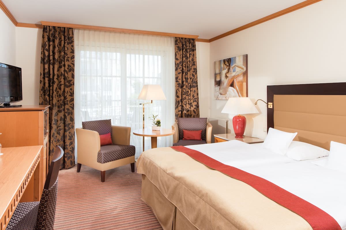 free minibar, in-room safe, desk, blackout curtains