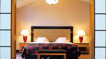 Kostenlose Minibar, Zimmersafe, Schreibtisch, Verdunkelungsvorhänge