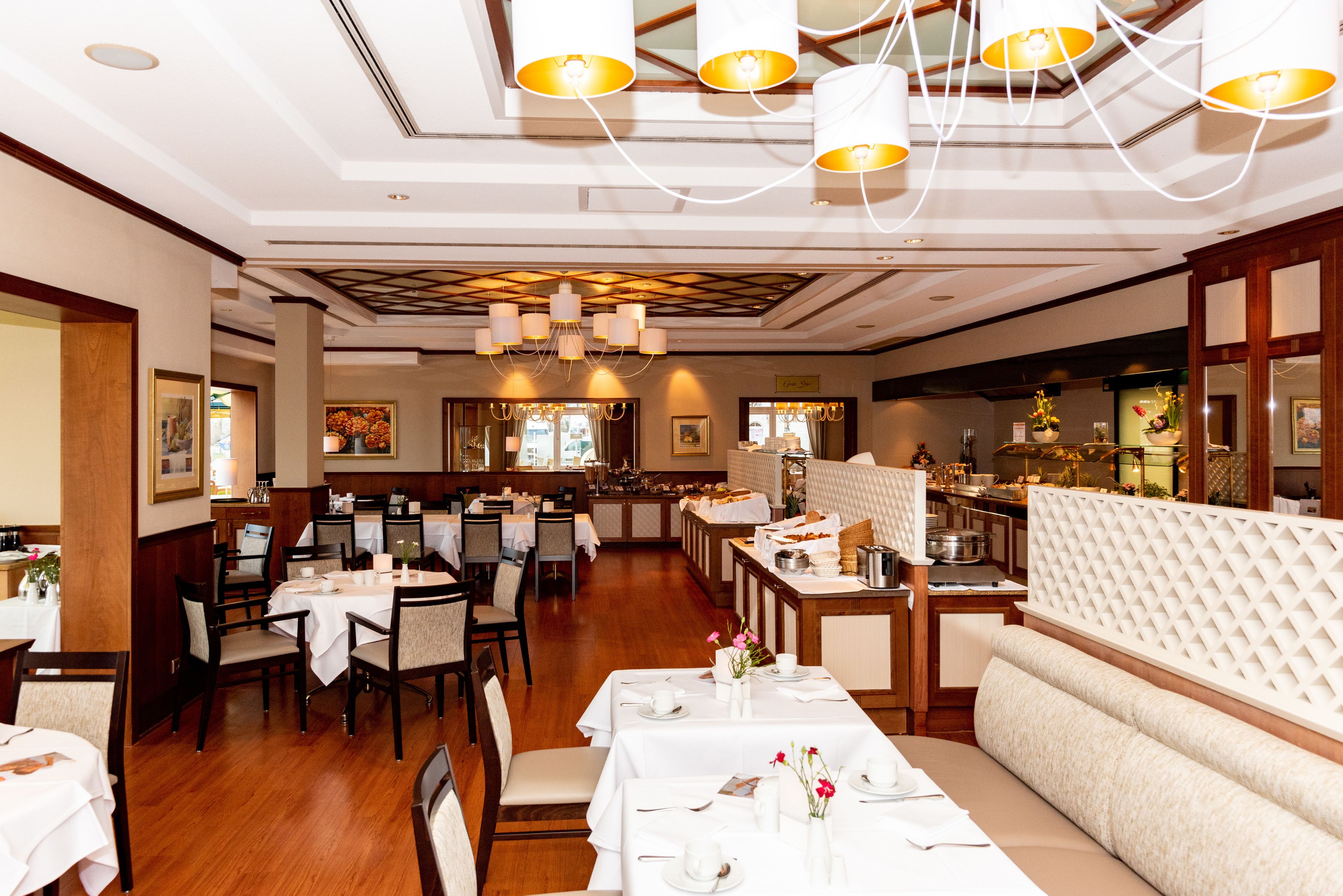 breakfast, lunch, dinner served; german cuisine, beach views