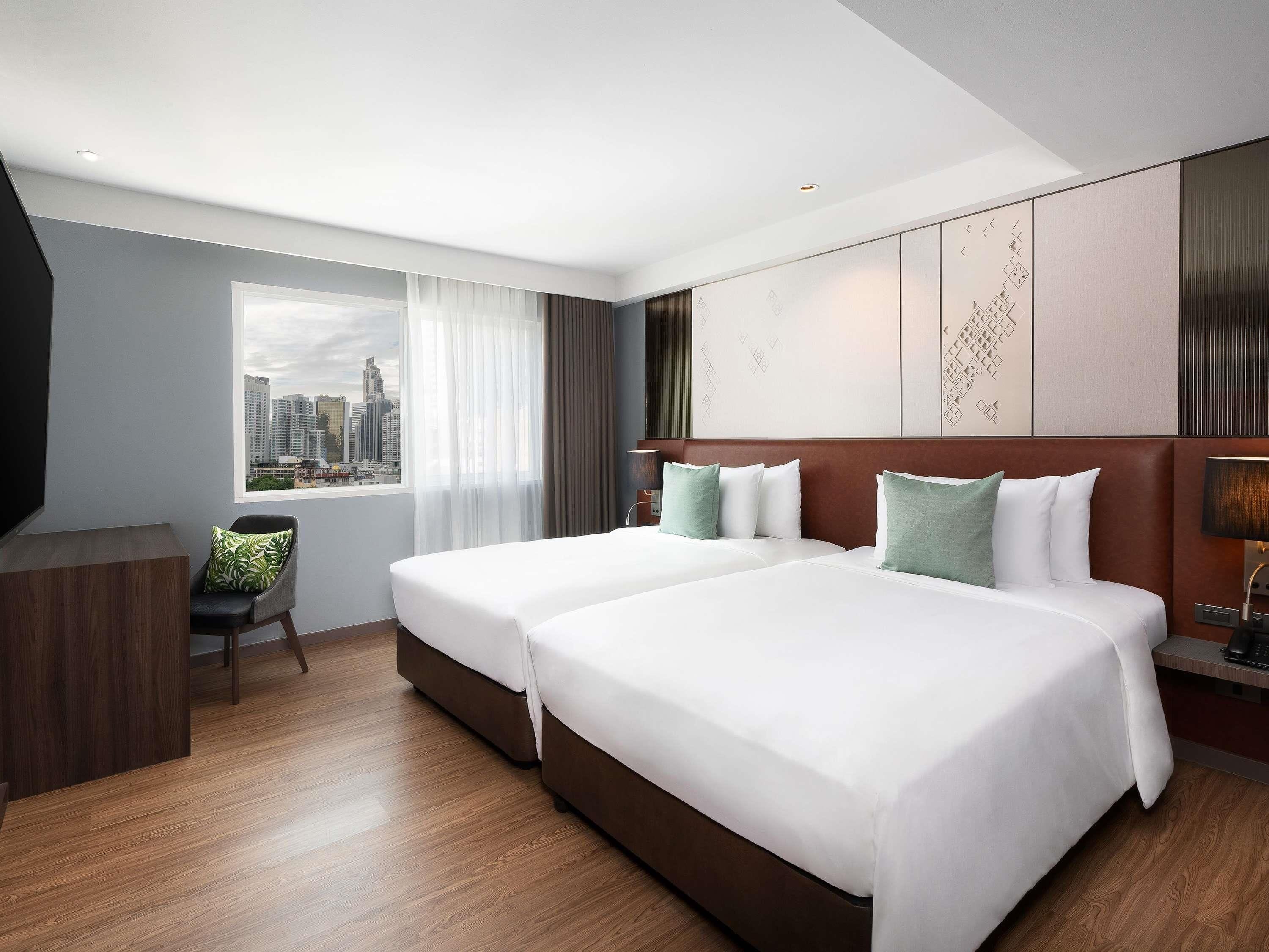 Standard Room, 2 Twin Beds | Premium bedding, pillowtop beds, free minibar items, in-room safe