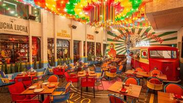 2 restaurants, breakfast, lunch, dinner served; Japanese cuisine