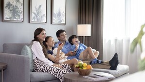 行政公寓, 1 张特大床 | 高档床上用品、加厚床垫、免费迷你吧物品、客房内保险箱