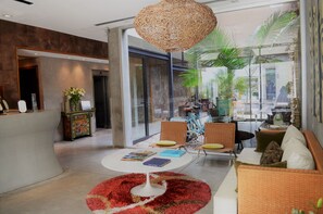 Lobby sitting area - Mine Hotel Boutique (Buenos Aires)