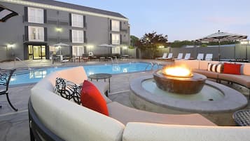 Indoor pool, outdoor pool