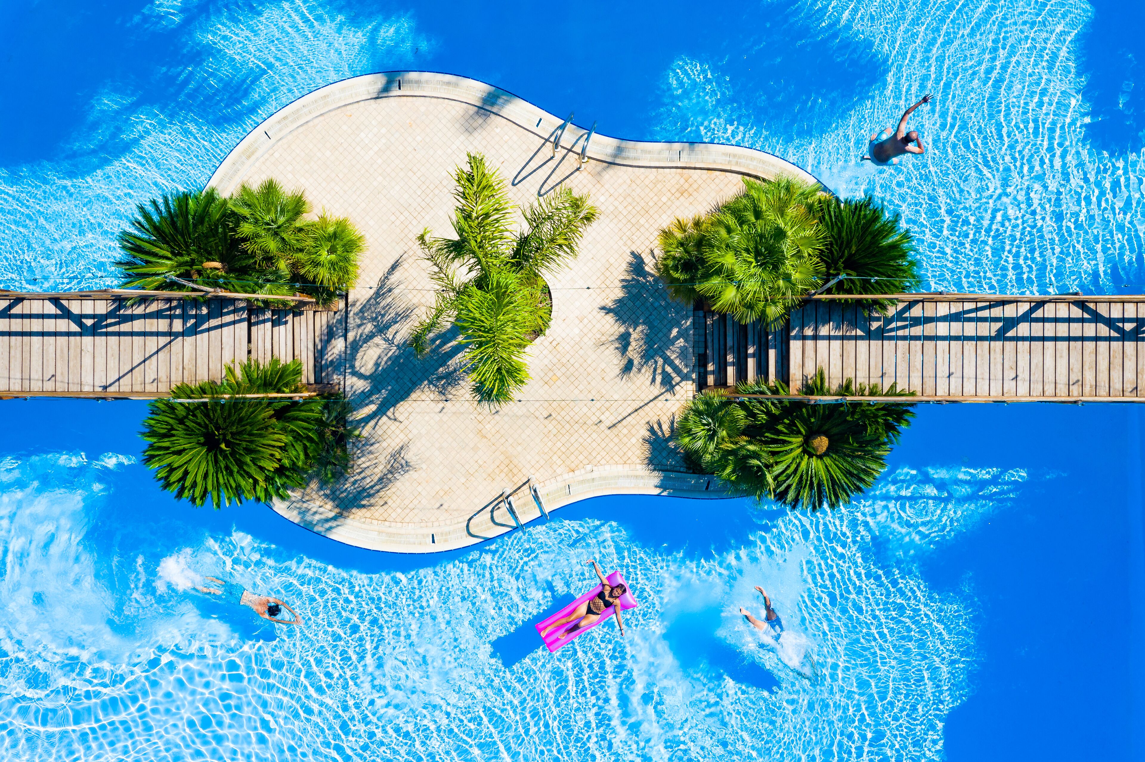 Outdoor pool, pool umbrellas, pool loungers