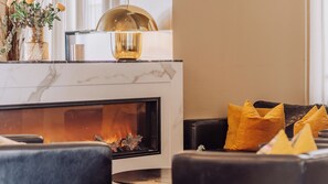 Lobby sitting area - Apple Hotel (Gothenburg)