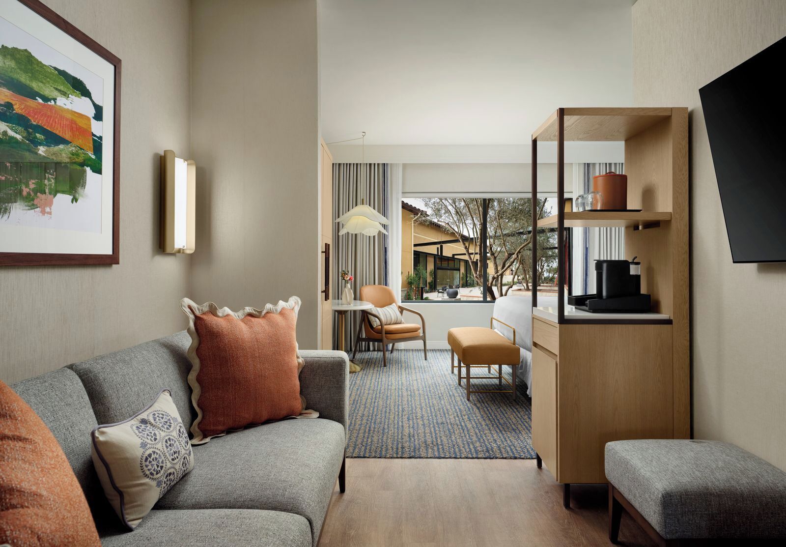 Family Suite, 1 King Bed (Mobility/Hearing Access, Roll-in Shwr) | Premium bedding, in-room safe, desk, laptop workspace