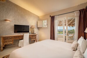 雙人房, 私人泳池, 海景 (Prestige with Plunge Pool) | 高級寢具、迷你吧、房內  夾萬、書桌