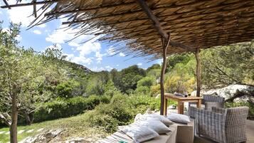 Charming Room | Vista dalla camera