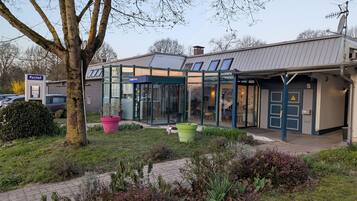 Voorkant van accommodatie