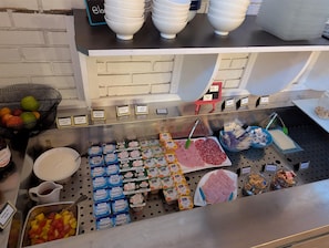 Daily buffet breakfast for a fee