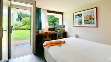 Standard Room, 1 Double Bed | Premium bedding, desk, laptop workspace, soundproofing