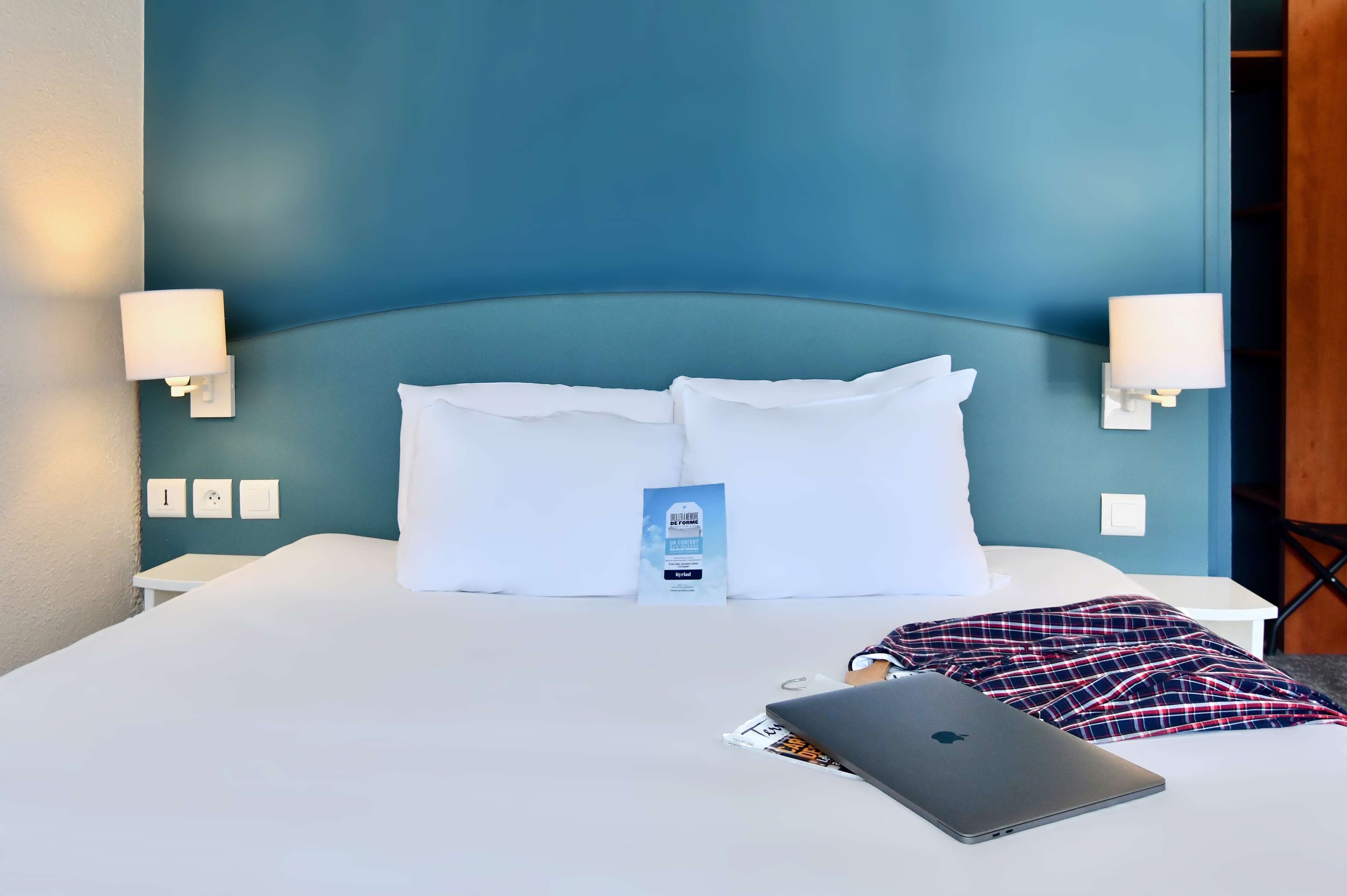 standard room, multiple beds | premium bedding, desk, laptop workspace, soundproofing