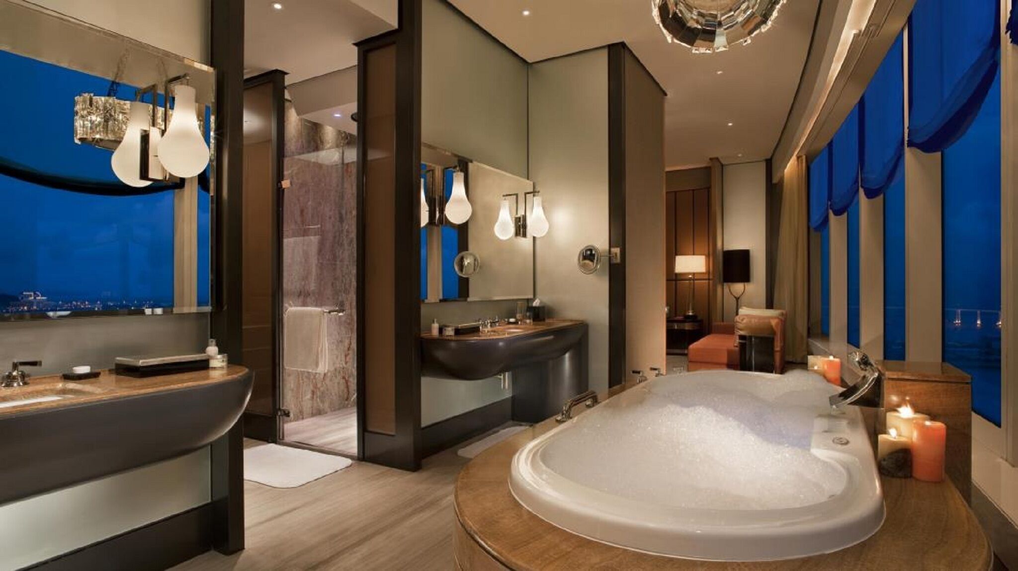 Bathroom | Separate tub and shower, rainfall showerhead, designer toiletries