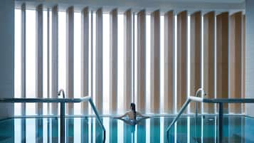 Couples treatment room(s), sauna, hot tub, steam room, body treatments