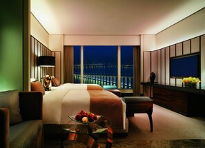 免費迷你吧物品、客房內保險箱、書桌、遮光布/窗簾